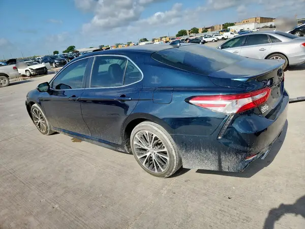 4T1G11AK9LU328186 2020 TOYOTA CAMRY - Image 2