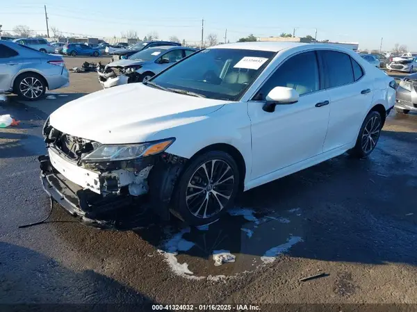 4T1G11AK9LU330259 2020 TOYOTA CAMRY - Image 2