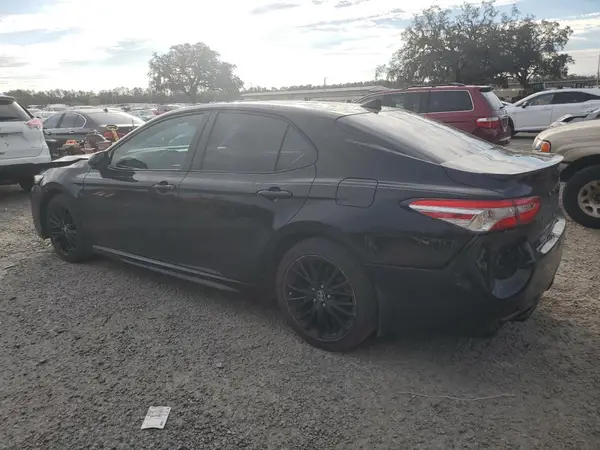 4T1G11AK9LU330391 2020 TOYOTA CAMRY - Image 2