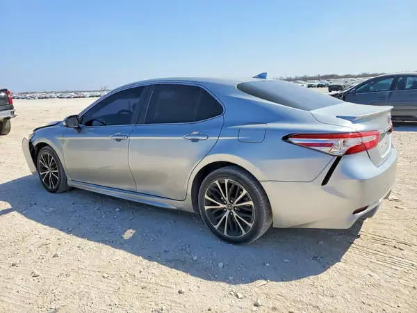 4T1G11AK9LU333842 2020 TOYOTA CAMRY - Image 2