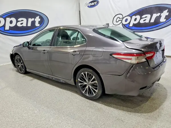 4T1G11AK9LU334280 2020 TOYOTA CAMRY - Image 2