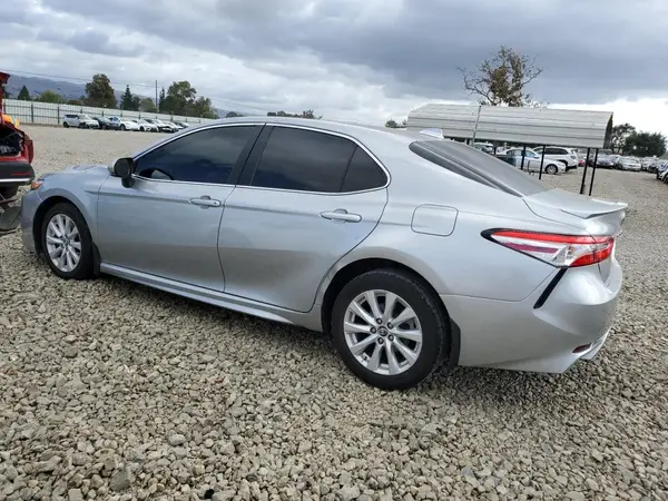 4T1G11AK9LU334876 2020 TOYOTA CAMRY - Image 2