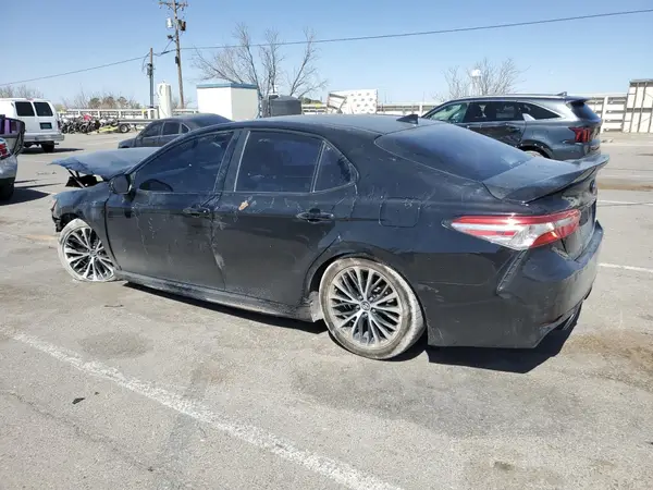 4T1G11AK9LU340337 2020 TOYOTA CAMRY - Image 2