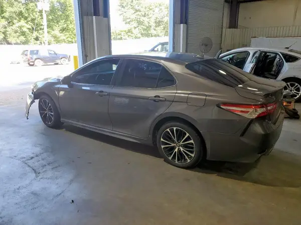 4T1G11AK9LU344016 2020 TOYOTA CAMRY - Image 2