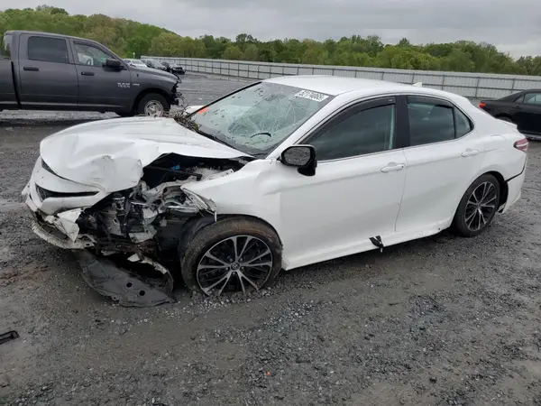 4T1G11AK9LU345439 2020 TOYOTA CAMRY - Image 1