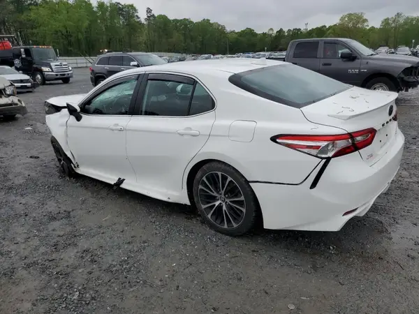 4T1G11AK9LU345439 2020 TOYOTA CAMRY - Image 2
