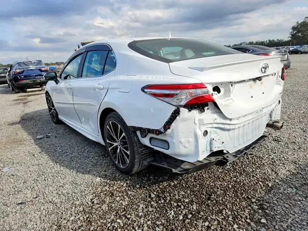 4T1G11AK9LU351905 2020 TOYOTA CAMRY - Image 2