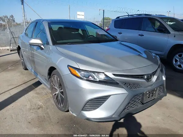 4T1G11AK9LU354397 2020 TOYOTA CAMRY - Image 1