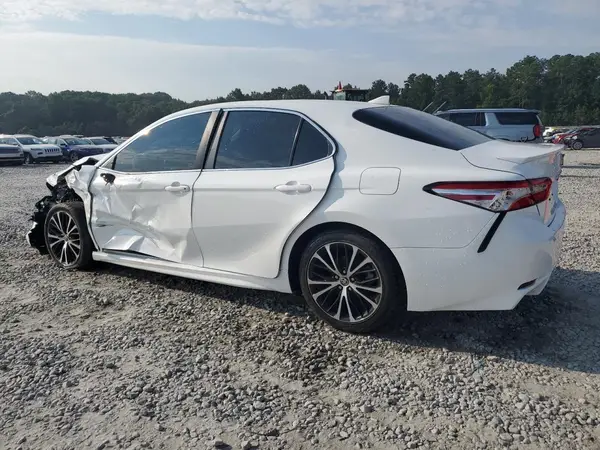 4T1G11AK9LU358384 2020 TOYOTA CAMRY - Image 2