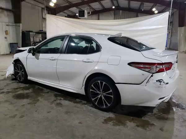 4T1G11AK9LU359633 2020 TOYOTA CAMRY - Image 2