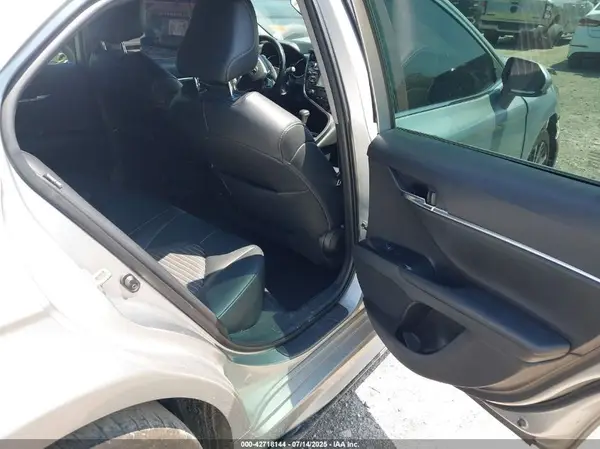 4T1G11AK9LU360071 2020 TOYOTA CAMRY - Image 8