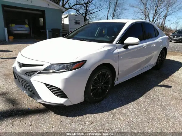 4T1G11AK9LU360331 2020 TOYOTA CAMRY - Image 2