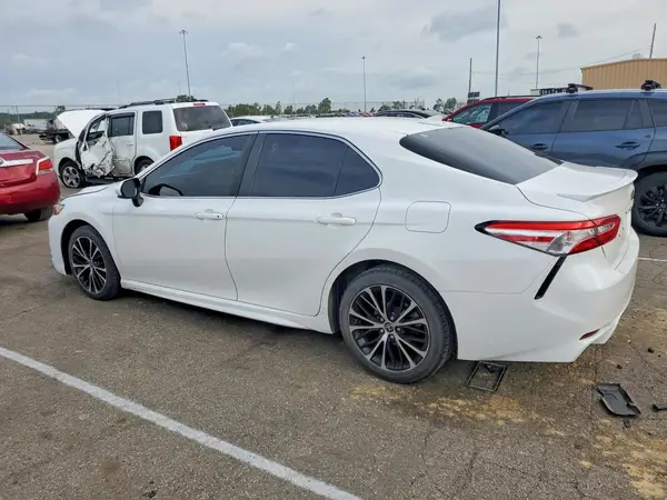 4T1G11AK9LU360975 2020 TOYOTA CAMRY - Image 2