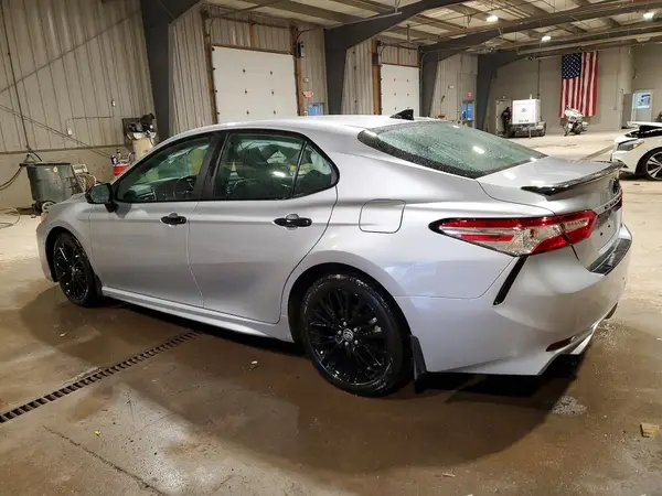 4T1G11AK9LU365447 2020 TOYOTA CAMRY - Image 2