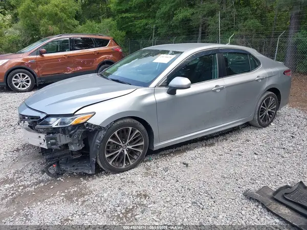 4T1G11AK9LU366422 2020 TOYOTA CAMRY - Image 2