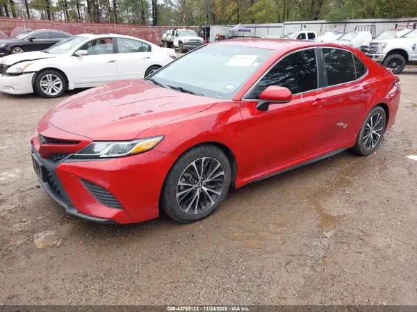 4T1G11AK9LU370096 2020 TOYOTA CAMRY - Image 2