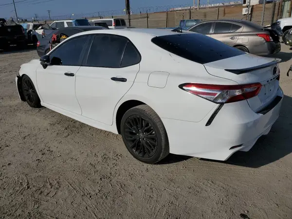 4T1G11AK9LU373466 2020 TOYOTA CAMRY - Image 2