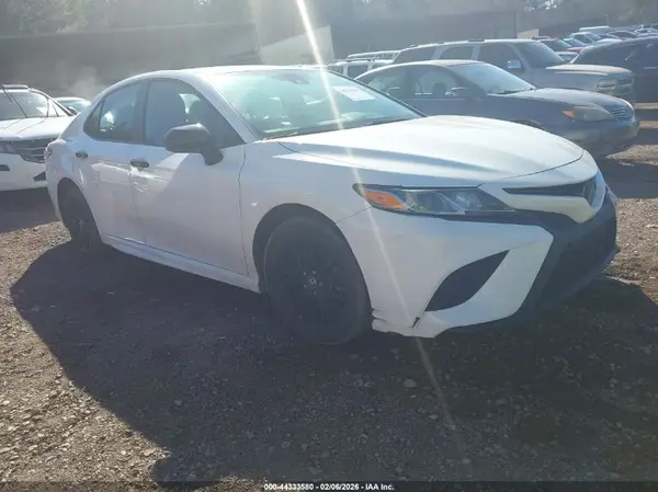 4T1G11AK9LU375346 2020 TOYOTA CAMRY - Image 1