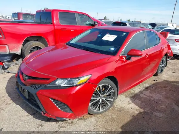 4T1G11AK9LU377582 2020 TOYOTA CAMRY - Image 2