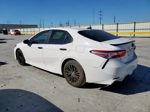 4T1G11AK9LU380188 2020 TOYOTA CAMRY - Image 2