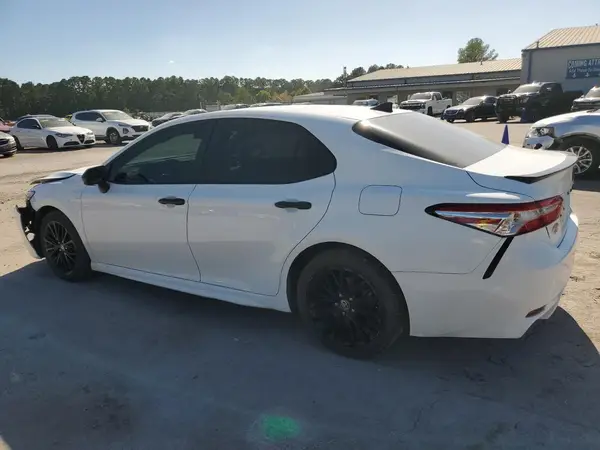 4T1G11AK9LU388372 2020 TOYOTA CAMRY - Image 2