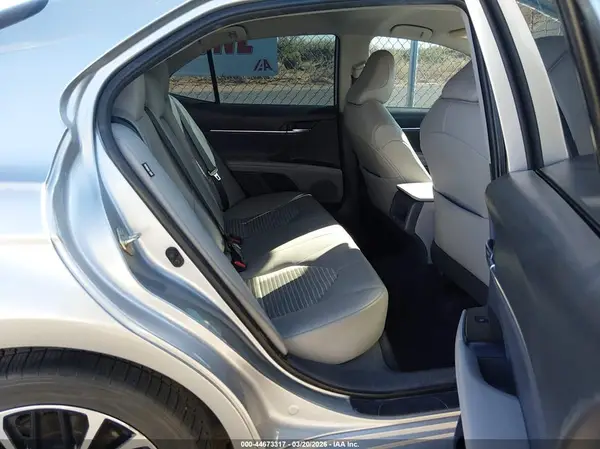 4T1G11AK9LU860084 2020 TOYOTA CAMRY - Image 8