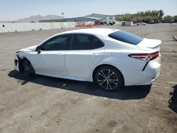 4T1G11AK9LU863390 2020 TOYOTA CAMRY - Image 2