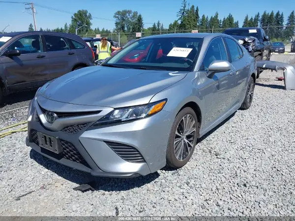 4T1G11AK9LU863521 2020 TOYOTA CAMRY - Image 2