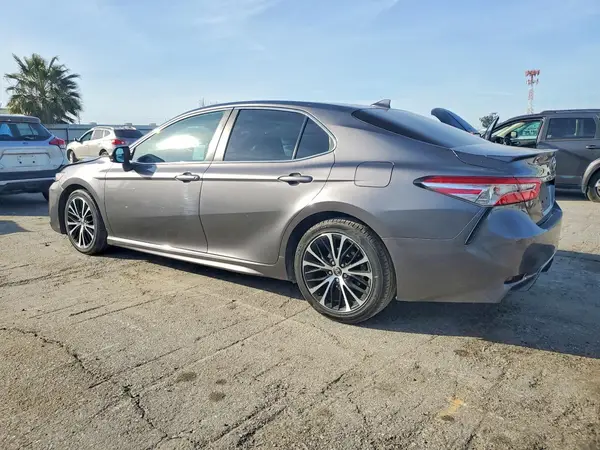 4T1G11AK9LU863681 2020 TOYOTA CAMRY - Image 2