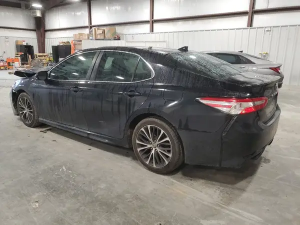 4T1G11AK9LU875989 2020 TOYOTA CAMRY - Image 2