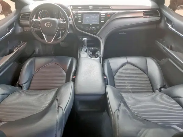 4T1G11AK9LU887561 2020 TOYOTA CAMRY - Image 8