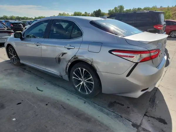 4T1G11AK9LU897054 2020 TOYOTA CAMRY - Image 2