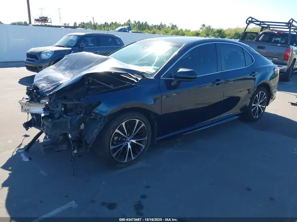 4T1G11AK9LU904455 2020 TOYOTA CAMRY - Image 2