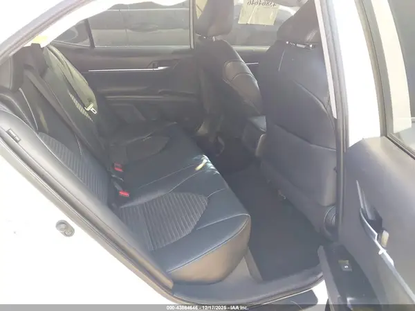 4T1G11AK9LU916430 2020 TOYOTA CAMRY - Image 8