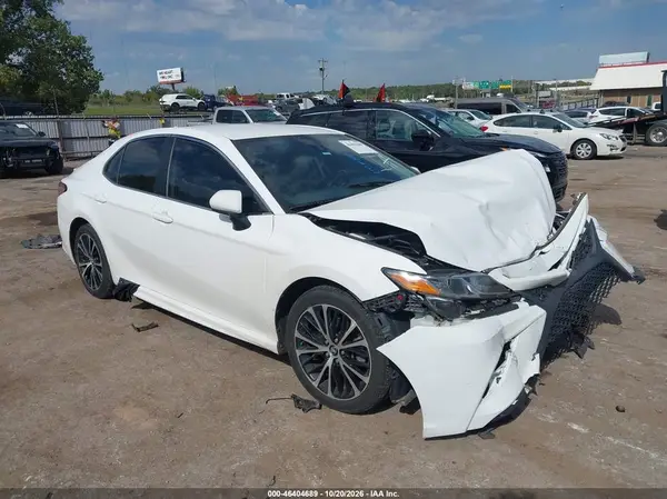 4T1G11AK9LU922163 2020 TOYOTA CAMRY - Image 1