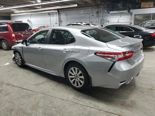 4T1G11AK9LU923944 2020 TOYOTA CAMRY - Image 2