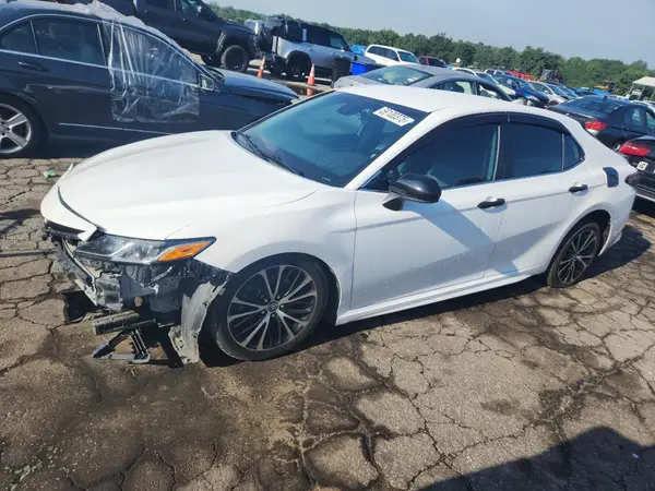 4T1G11AK9LU929372 2020 TOYOTA CAMRY - Image 1