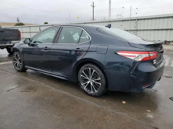 4T1G11AK9LU939030 2020 TOYOTA CAMRY - Image 2