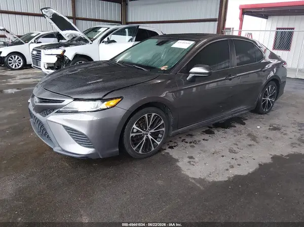 4T1G11AK9LU944423 2020 TOYOTA CAMRY - Image 2