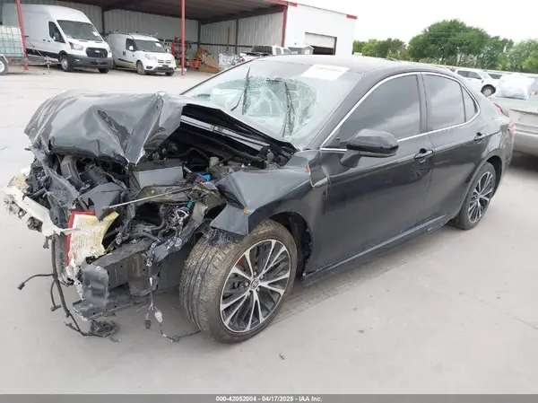 4T1G11AK9LU946138 2020 TOYOTA CAMRY - Image 2