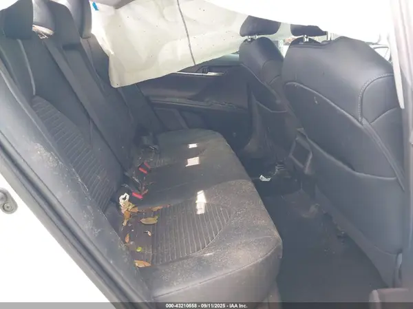 4T1G11AK9LU952327 2020 TOYOTA CAMRY - Image 8