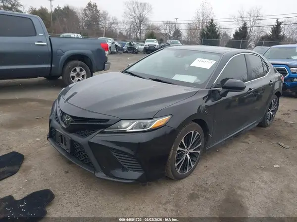 4T1G11AK9LU952621 2020 TOYOTA CAMRY - Image 2