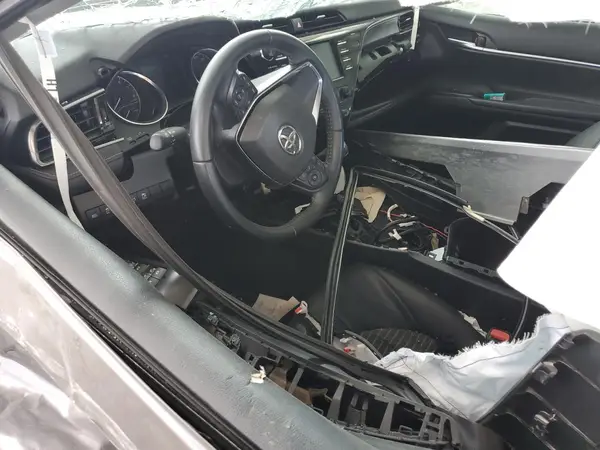 4T1G11AK9LU960475 2020 TOYOTA CAMRY - Image 8