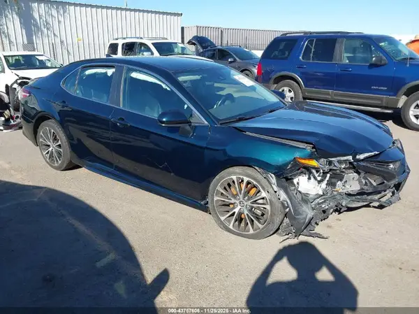 4T1G11AK9LU968527 2020 TOYOTA CAMRY - Image 1