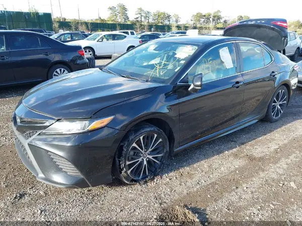4T1G11AK9LU968933 2020 TOYOTA CAMRY - Image 2