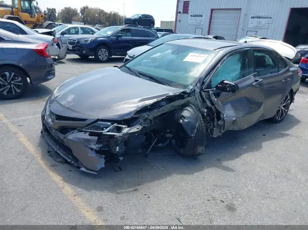 4T1G11AK9LU972612 2020 TOYOTA CAMRY - Image 2