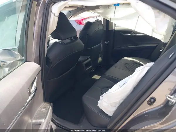 4T1G11AK9LU972612 2020 TOYOTA CAMRY - Image 8
