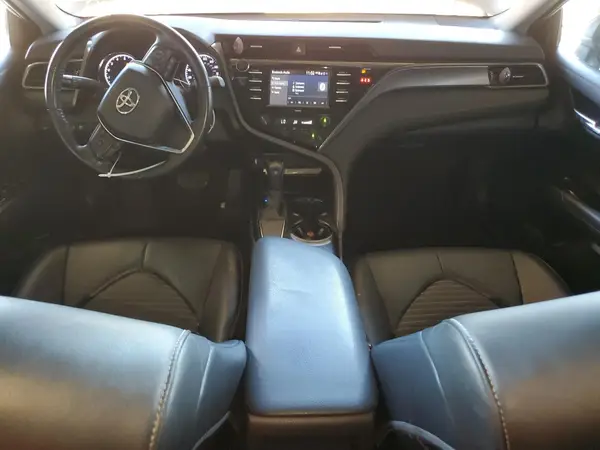 4T1G11AK9LU977518 2020 TOYOTA CAMRY - Image 8