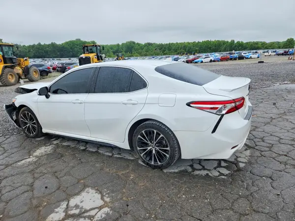 4T1G11AK9LU980810 2020 TOYOTA CAMRY - Image 2