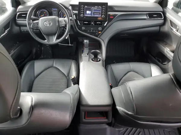 4T1G11AK9MU407424 2021 TOYOTA CAMRY - Image 8